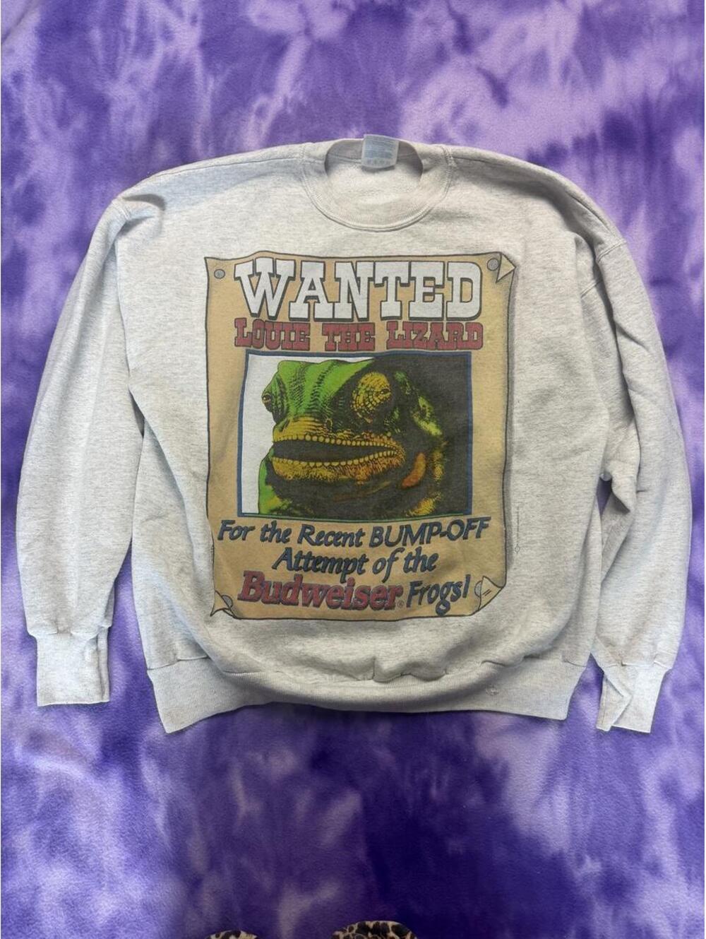 90s Budweiser promo louie the lizard crewneck sweatshirt
